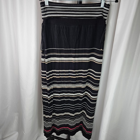 White House Black Market Dresses & Skirts - White House Black Market‎ Stylish Bohemian Women's Black Striped Maxi Skirt - M